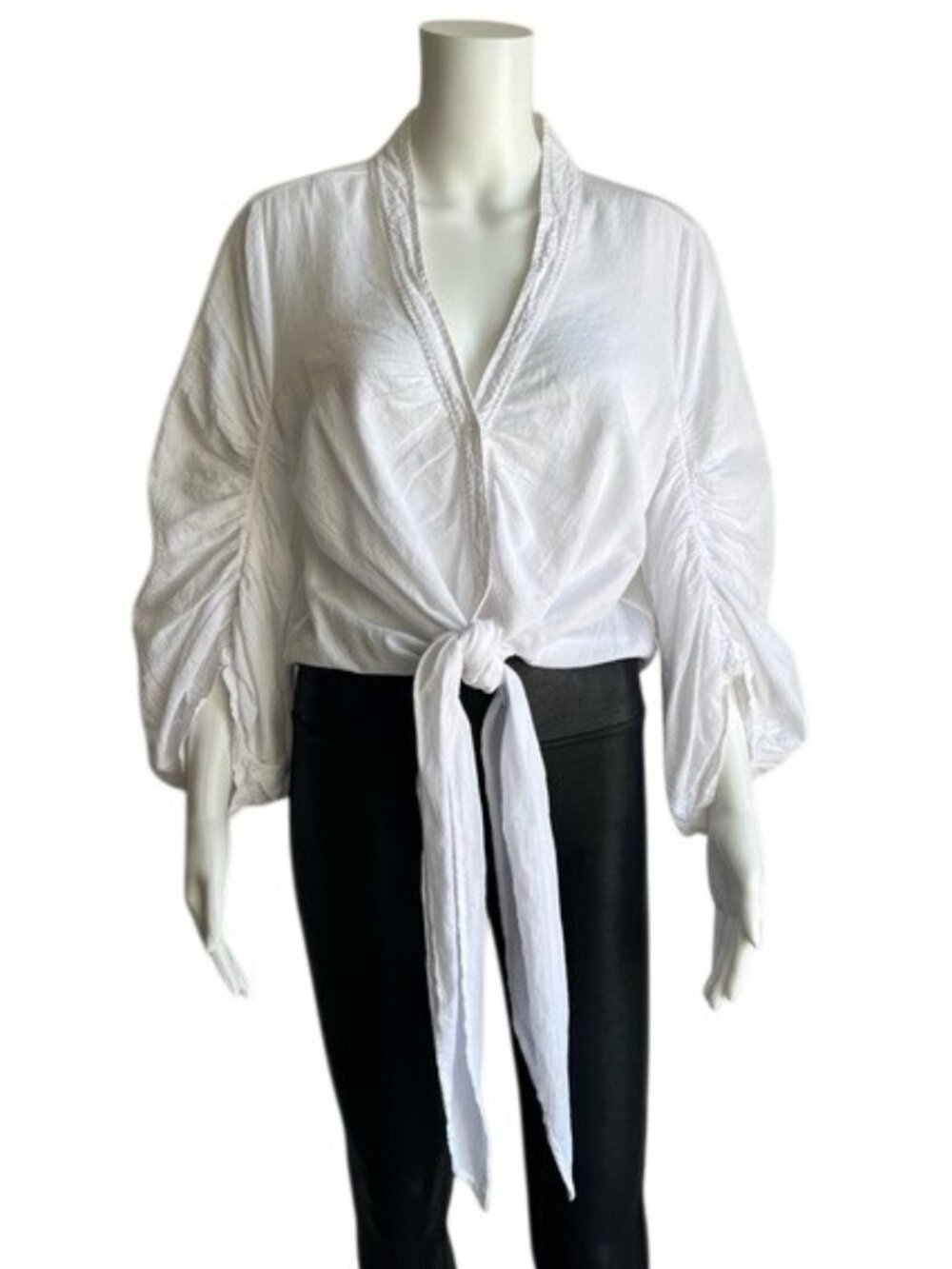 Gretty Zueger Front Tie Resort Blouse Top - M